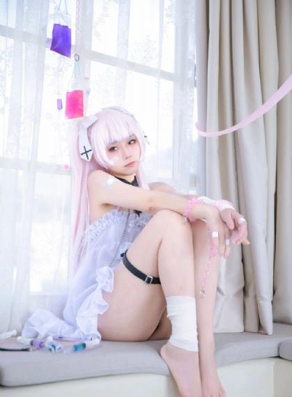 艾曼妞