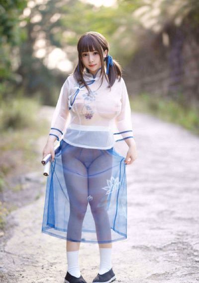 蓝色项圈