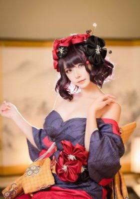 黄色三级免费看